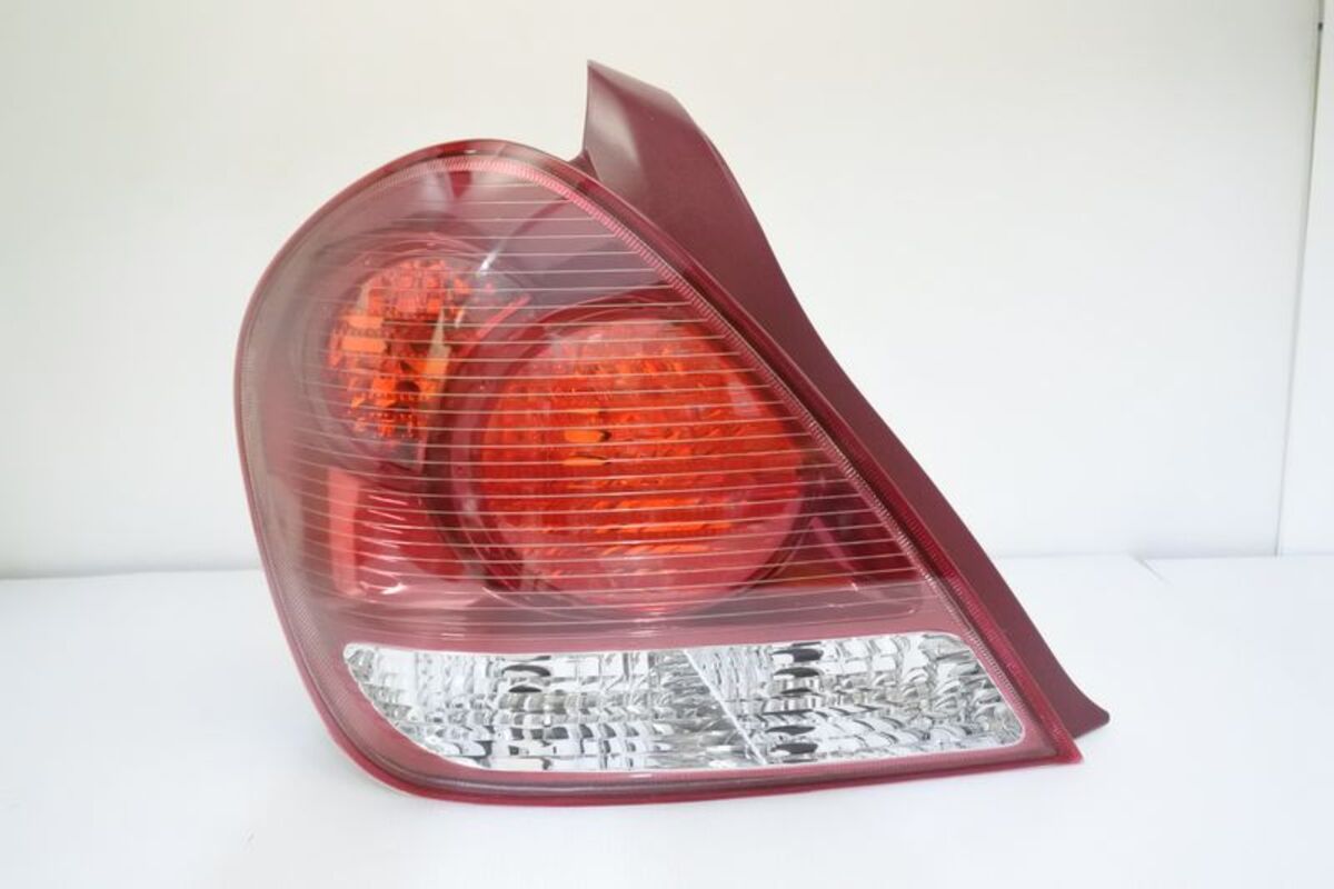 2003/05-2006 SENTRA M1 1.8 原廠型全紅 尾燈
