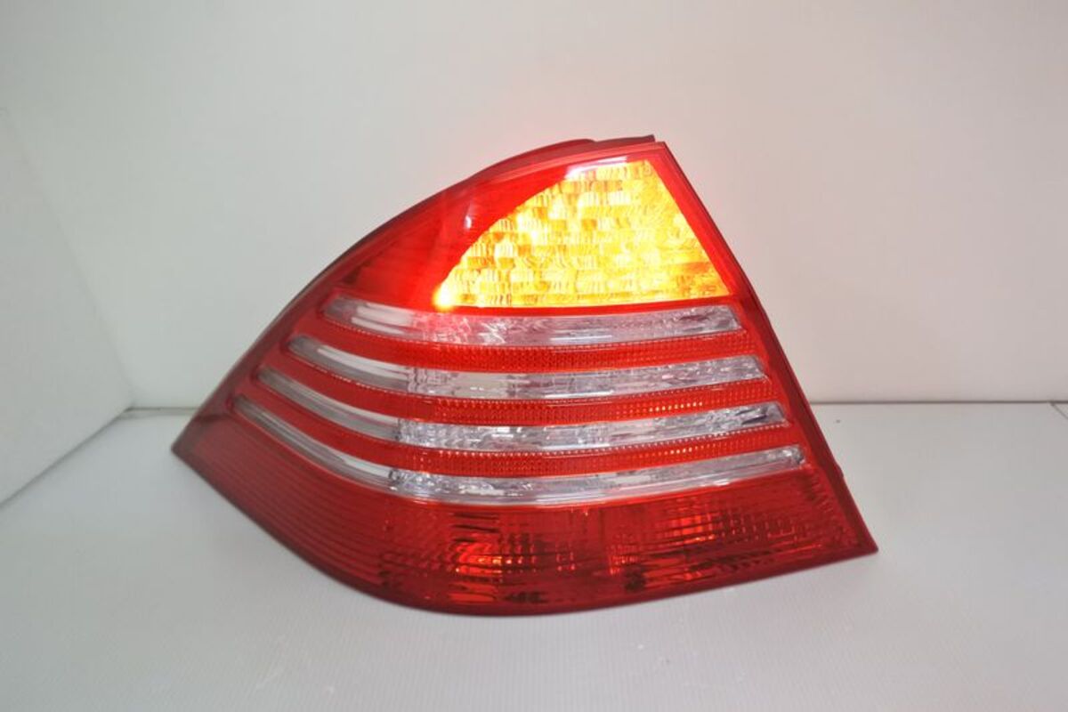 2002/11-2005 W220 S-CLASS S350 原廠型LED紅白四線 尾燈