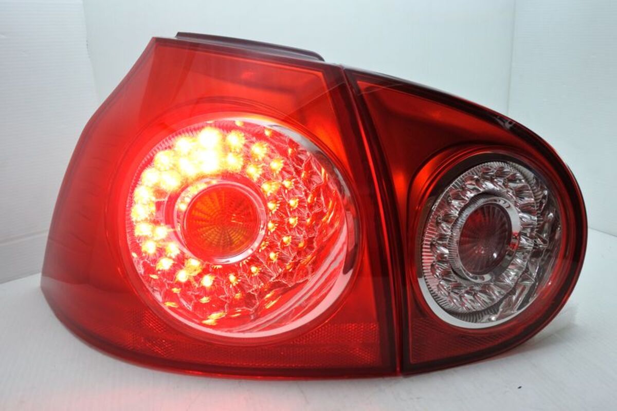 2004/05-2009/07 GOLF 5 LED紅心圓 晶鑽紅白 尾燈 (停產)