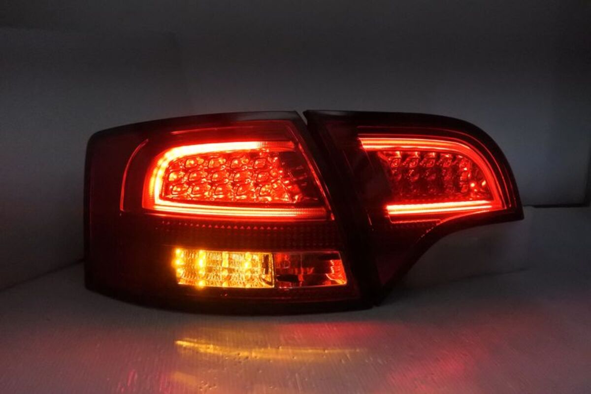 2005-2008 奧迪 A4 5D LED光條晶鑽紅白 尾燈 LED方向燈