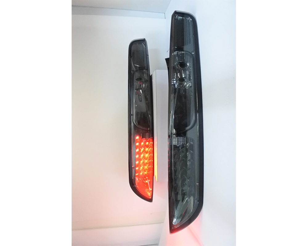2005-2008/11 FOCUS MK2 5門 LED 薰黑 尾燈 方向燈燈泡