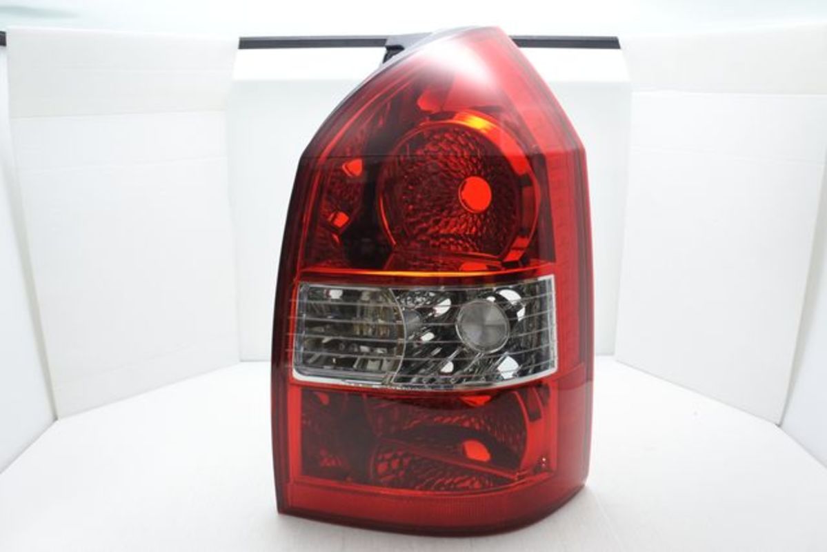 2005/03-2010 TUCSON 原廠型紅白紅 尾燈