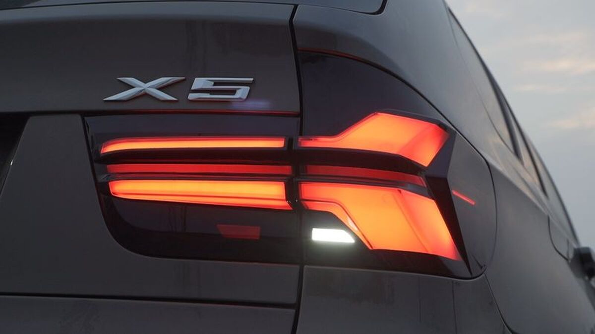 2007-2010/06 X5 E70 光柱全LED 尾燈 序列式方向燈