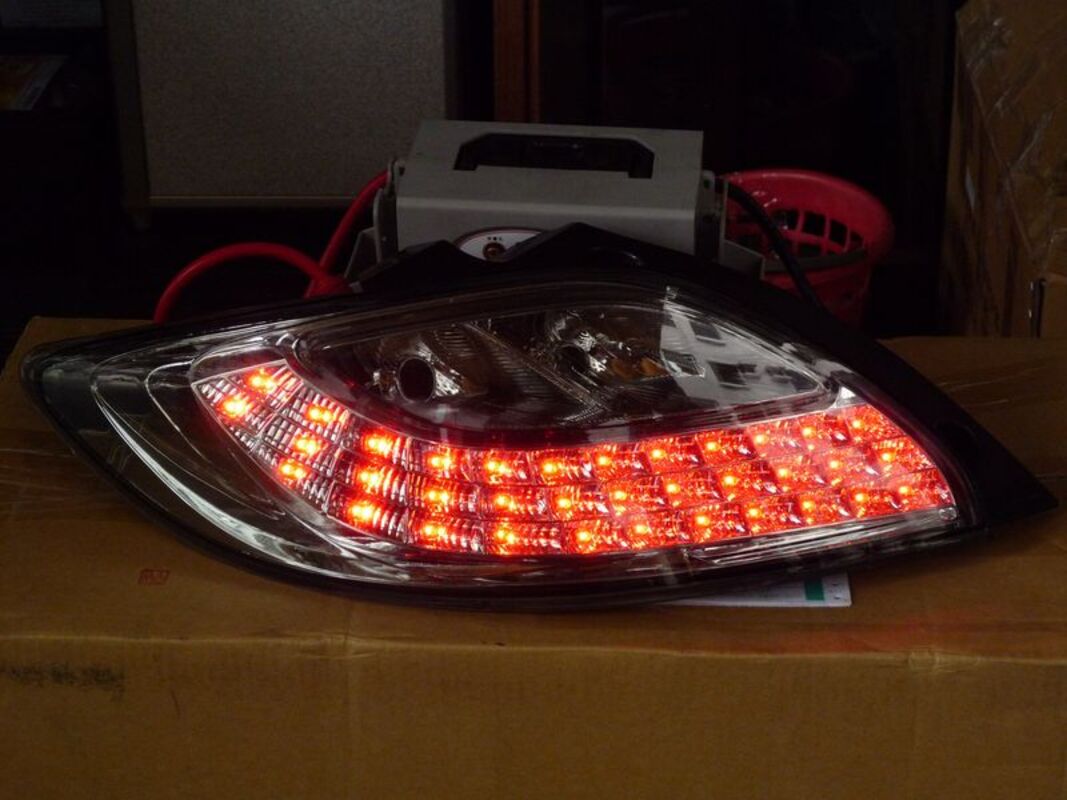 2008/05-2014 MAZDA 2 LED薰黑 尾燈 (35顆LED)(缺貨)