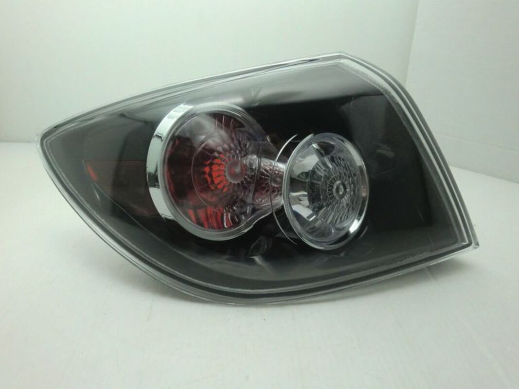 2007/07-2009/10 MAZDA 3 5門 原廠型 外側 尾燈