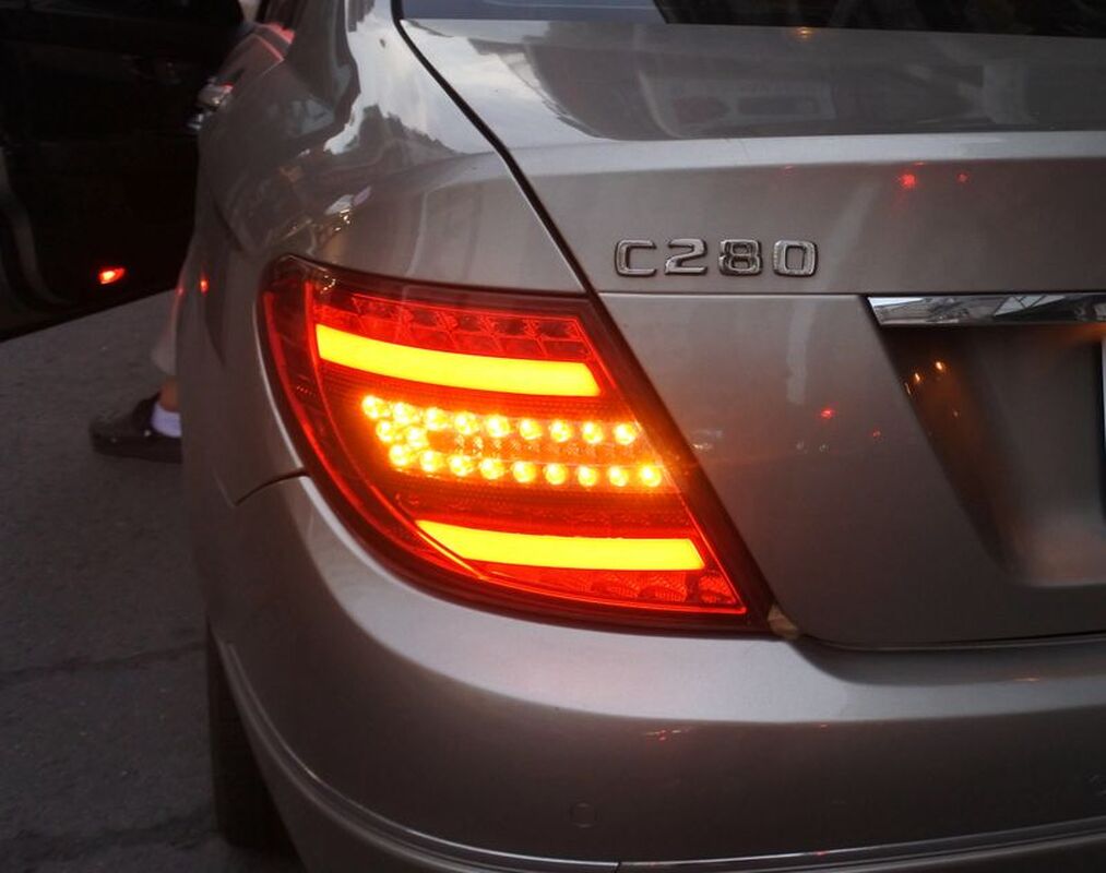 2007-2011/03 W204 全LED 光柱晶鑽紅白 尾燈