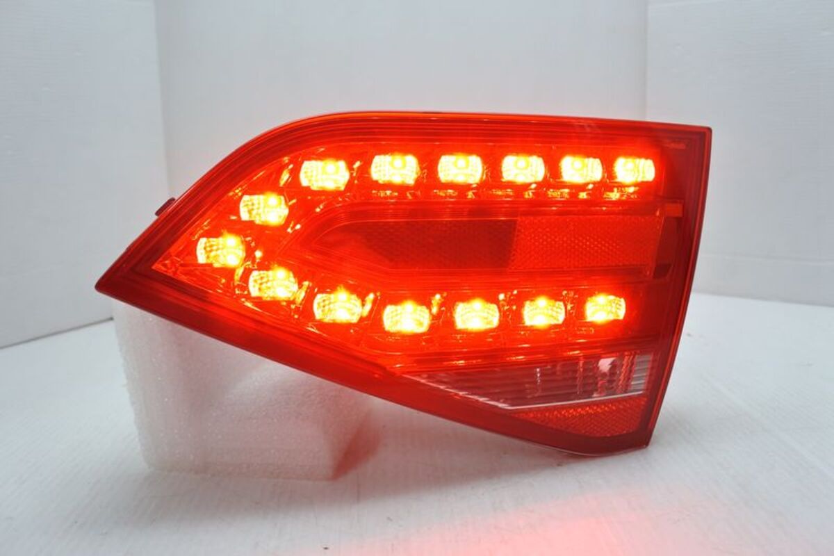 2011-2012 奧迪 A4 LED 全紅 內側 尾燈 倒車燈 HELLA
