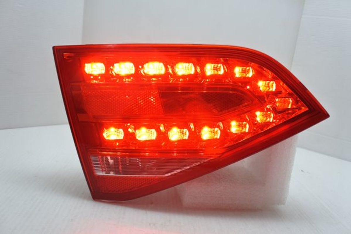 2011-2012 奧迪 A4 LED 全紅 內側 尾燈 倒車燈 HELLA