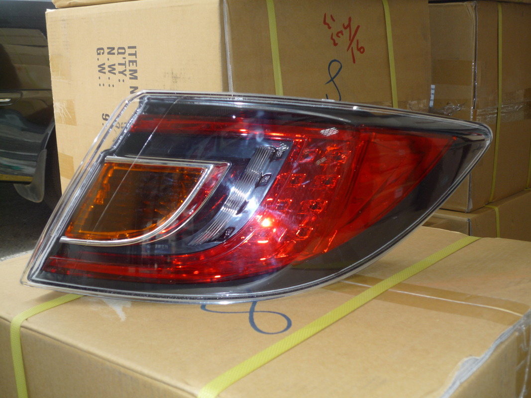 2008-2010/04 MAZDA 6 4門 原廠型 外側 尾燈