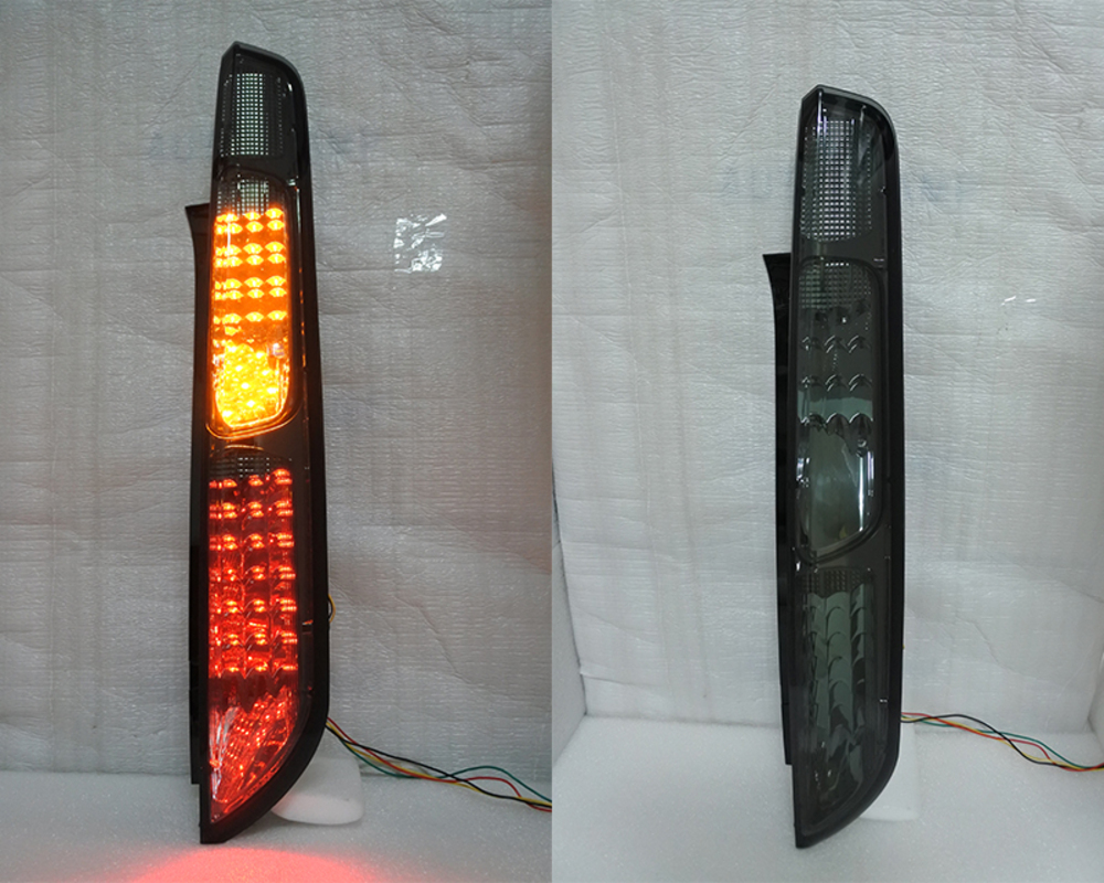2008/12-2012/11 FOCUS MK2.5 5門 LED 薰黑 尾燈 LED方向燈