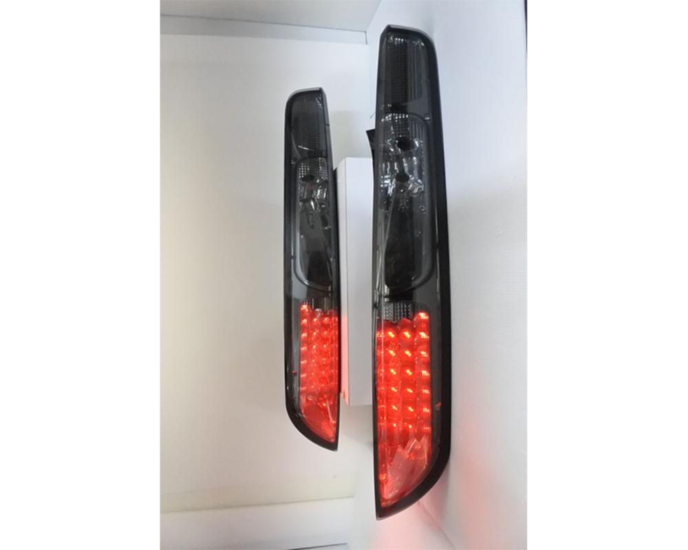 2008/12-2012/11 FOCUS MK2.5 5門 LED 薰黑 尾燈 方向燈燈泡