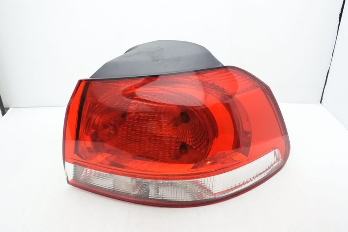 2009/08-2013/06 GOLF 6 TDI 正廠 紅白 外側 尾燈