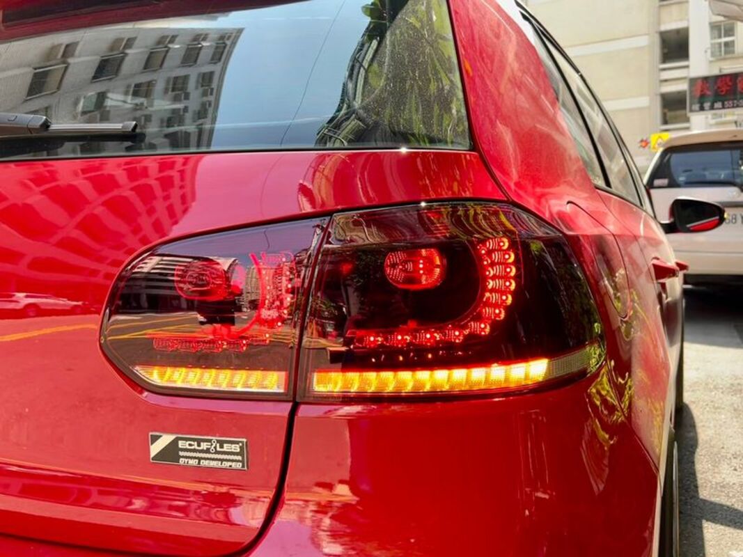 2009/08-2013/06 GOLF 6 升級正GTI樣式 LED晶鑽紅白 尾燈 序列式方向燈