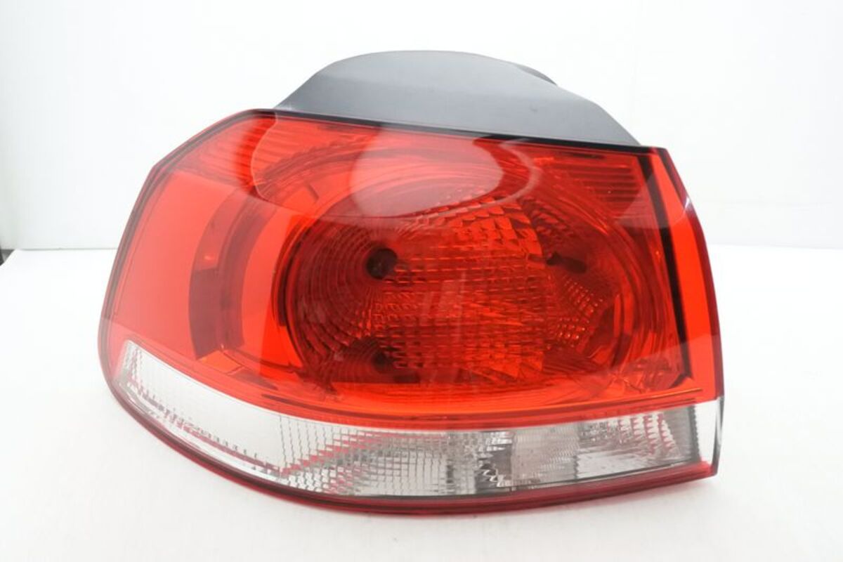 2009/08-2013/06 GOLF 6 TDI 正廠 紅白 外側 尾燈
