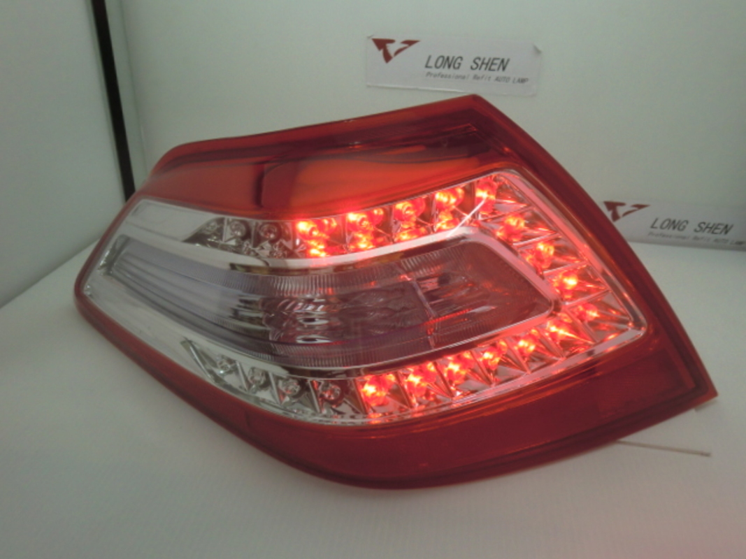 2009/05-2018 TEANA J32 LED 原廠型晶鑽紅白 尾燈