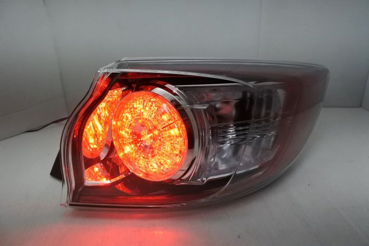 2009/11-2014 MAZDA 3 5門 LED原廠型 外側 尾燈