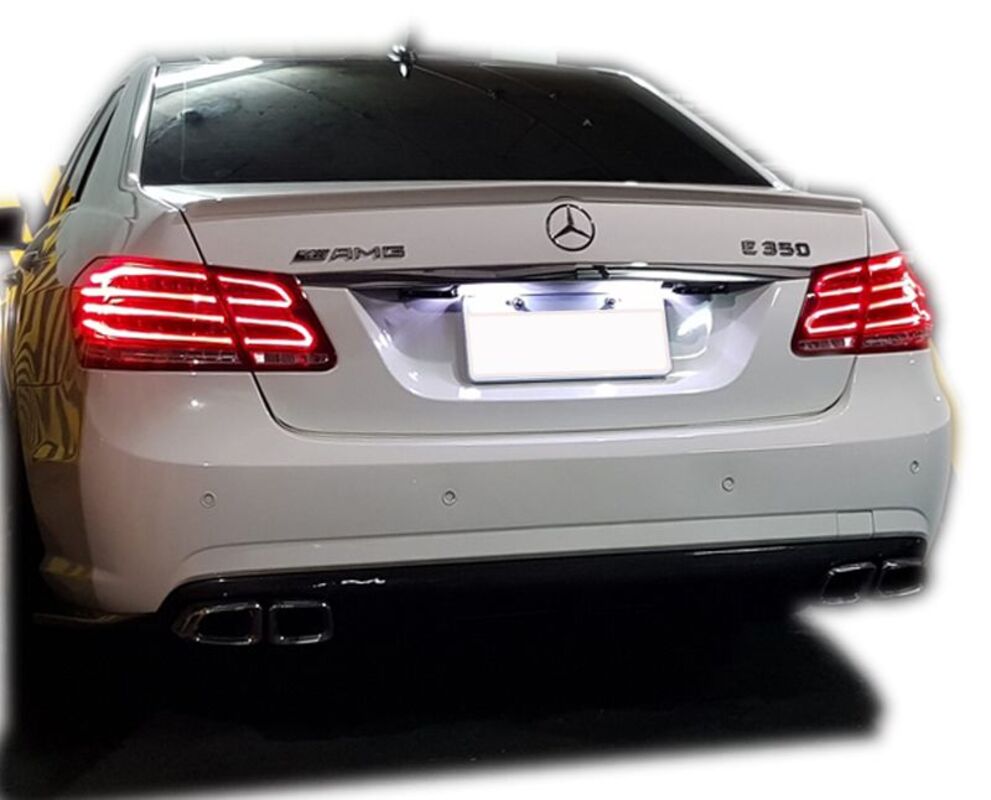 2009/07-2013/05 W212 E-CLASS 4門 升級LCI LED光柱紅白 尾燈 (缺貨)