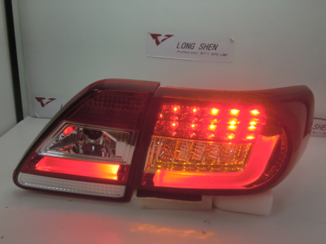 2010/07-2013/10 ALTIS 10.5代 LED光柱 晶鑽紅白殼 尾燈 LED方向燈