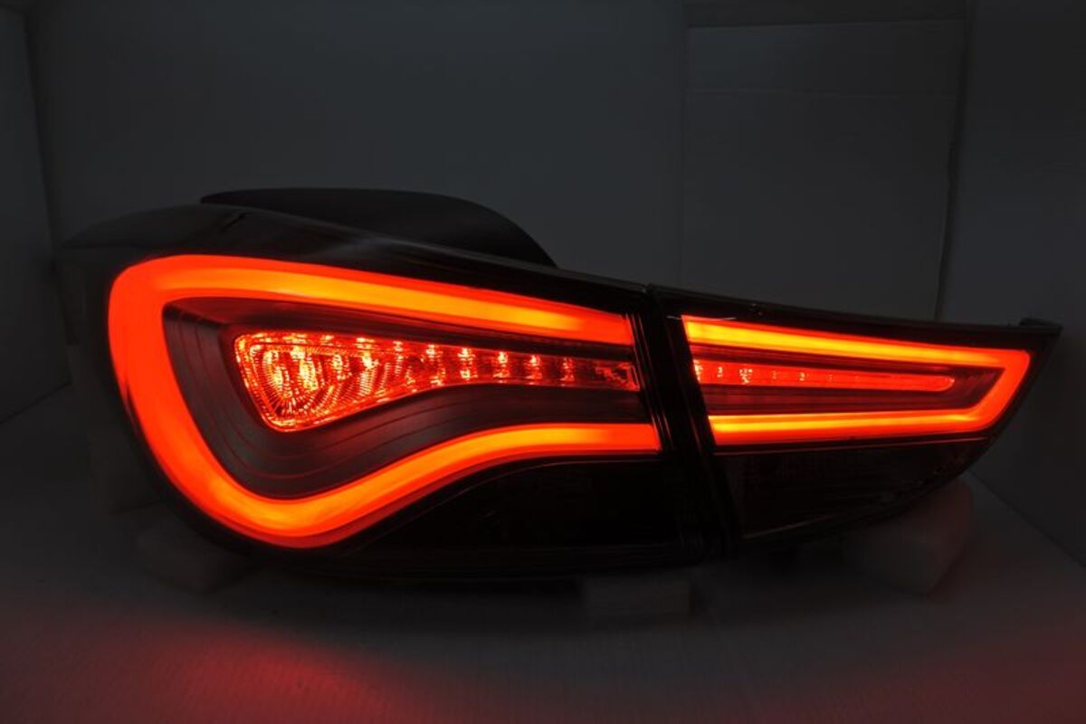 2011-2016 ELANTRA LED光柱仿韓版 淡黑白導光 尾燈 方向燈鹵素燈泡