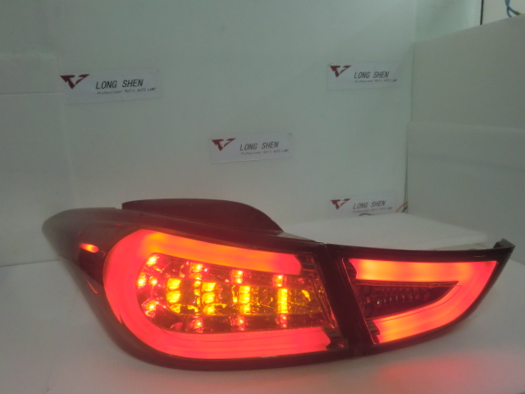 2011-2016 ELANTRA LED光柱 燻黑殼尾燈 LED方向燈