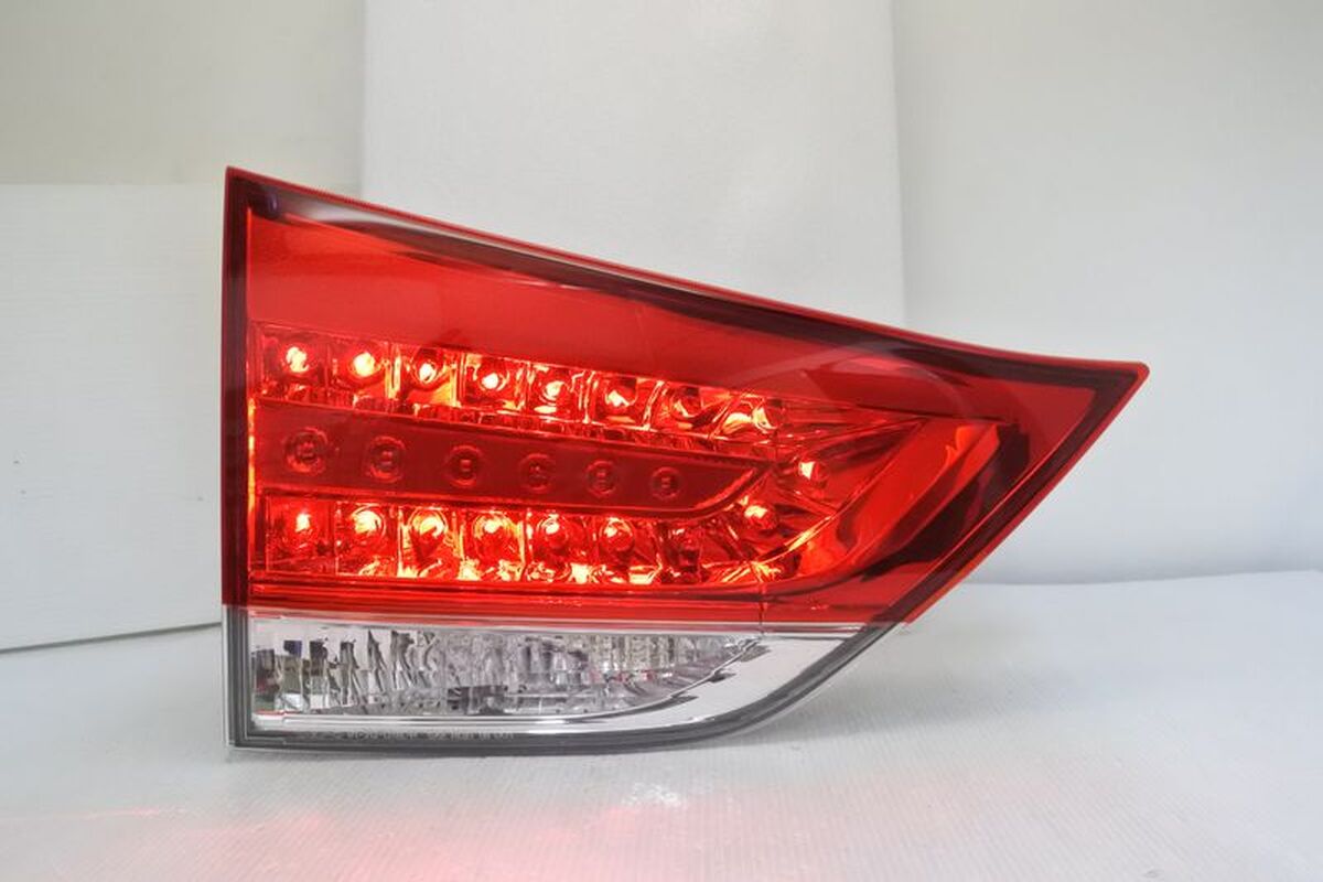 2011-2014 SIENNA 原廠型晶鑽紅白 內側 尾燈 倒車燈 