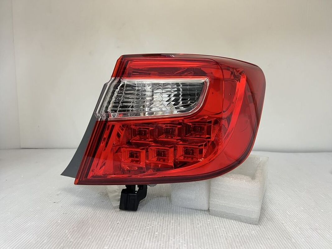 2012-2014 CAMRY 7代 原廠型LED紅白 外側尾燈