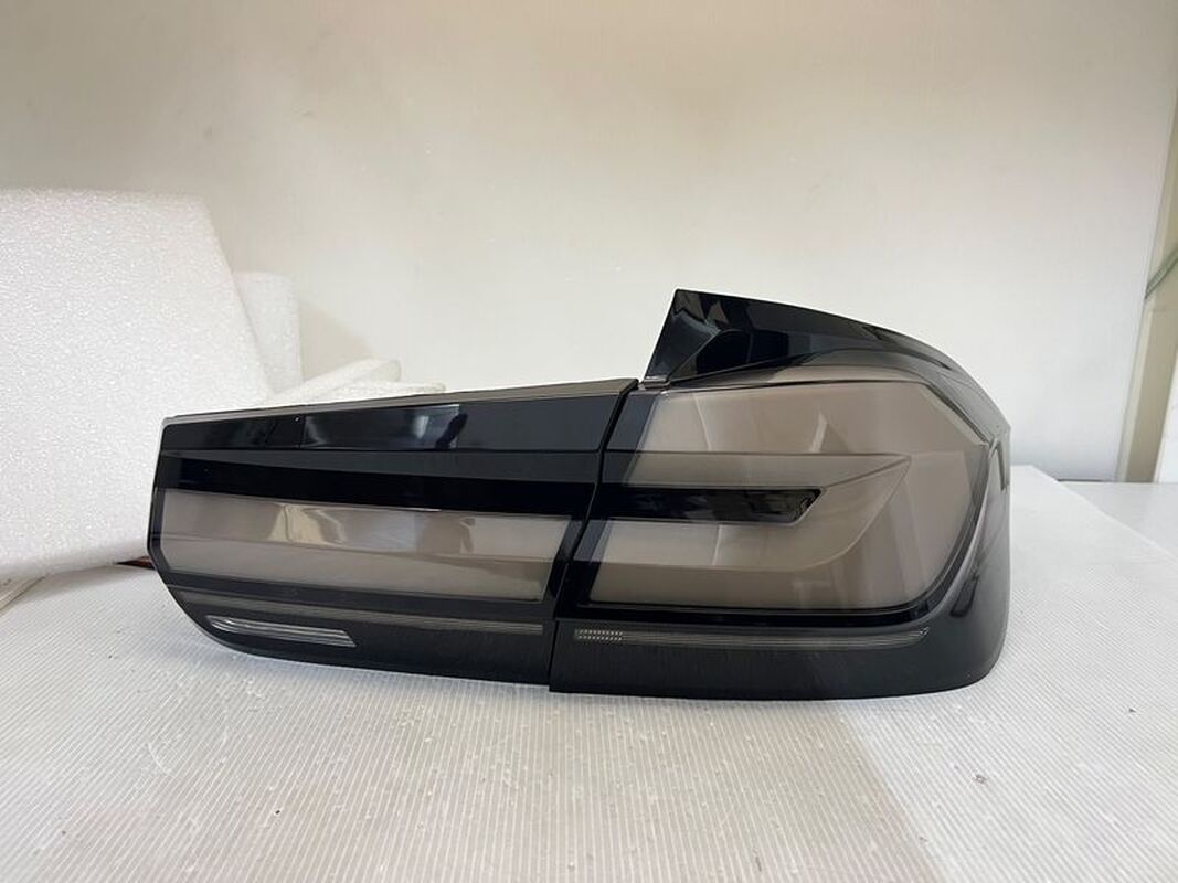 2012-2018 F30升級G38款 透明殼 白導光 尾燈