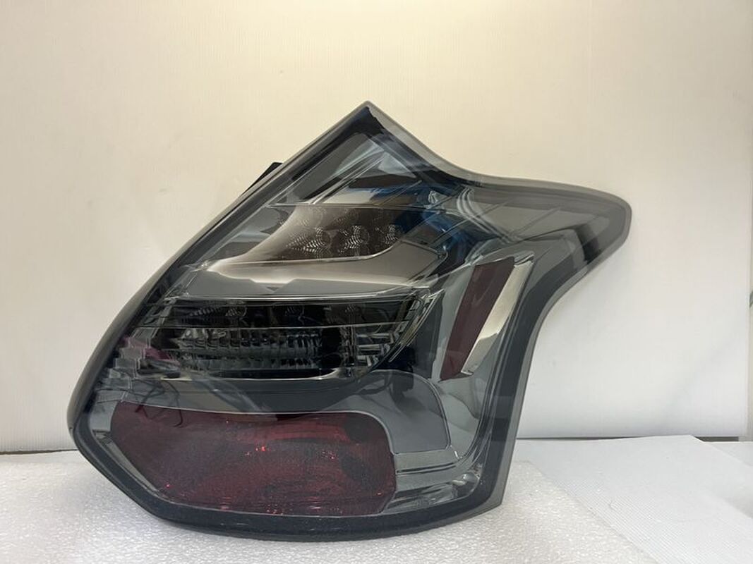 2012/12-2015/10 FOCUS MK3 5門 LED雙光柱燻黑 尾燈 序列式方向燈