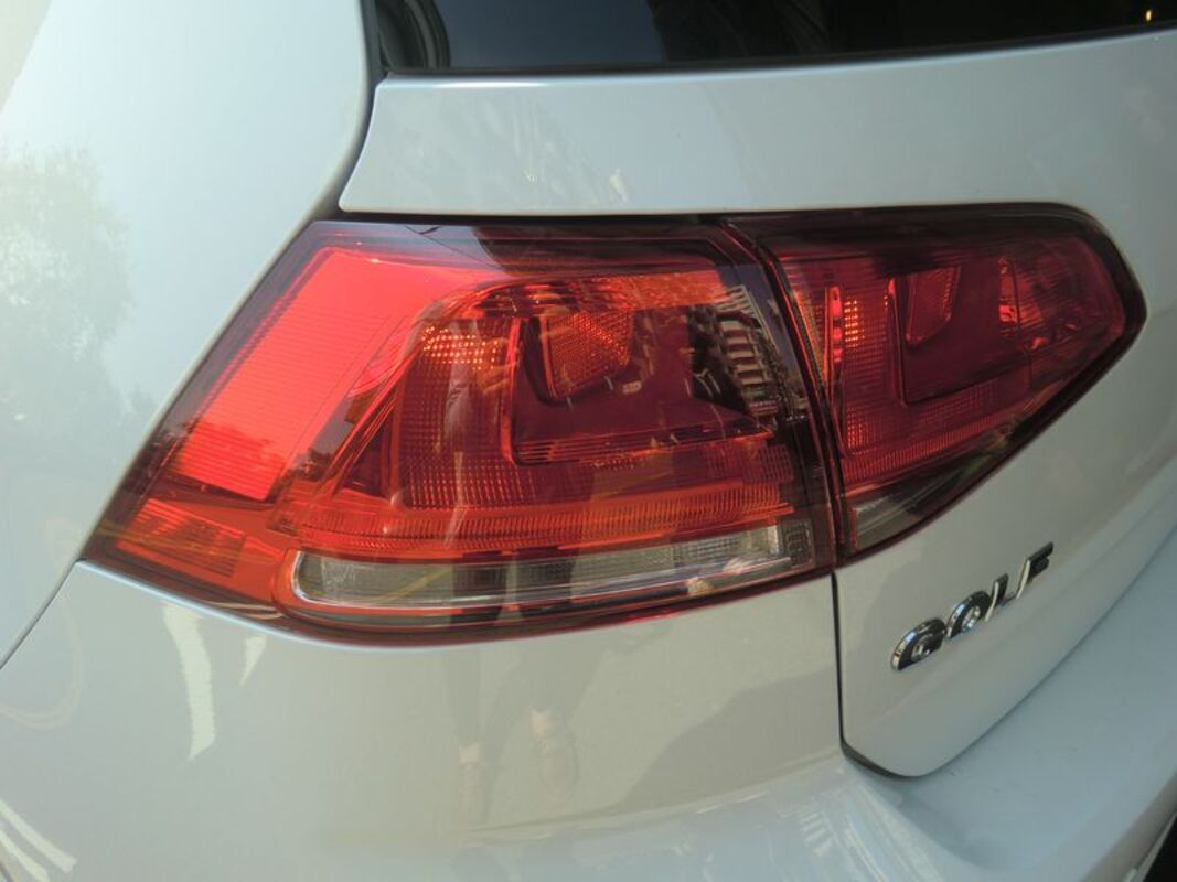 2013/07-2017/05 GOLF 7 原廠 尾燈