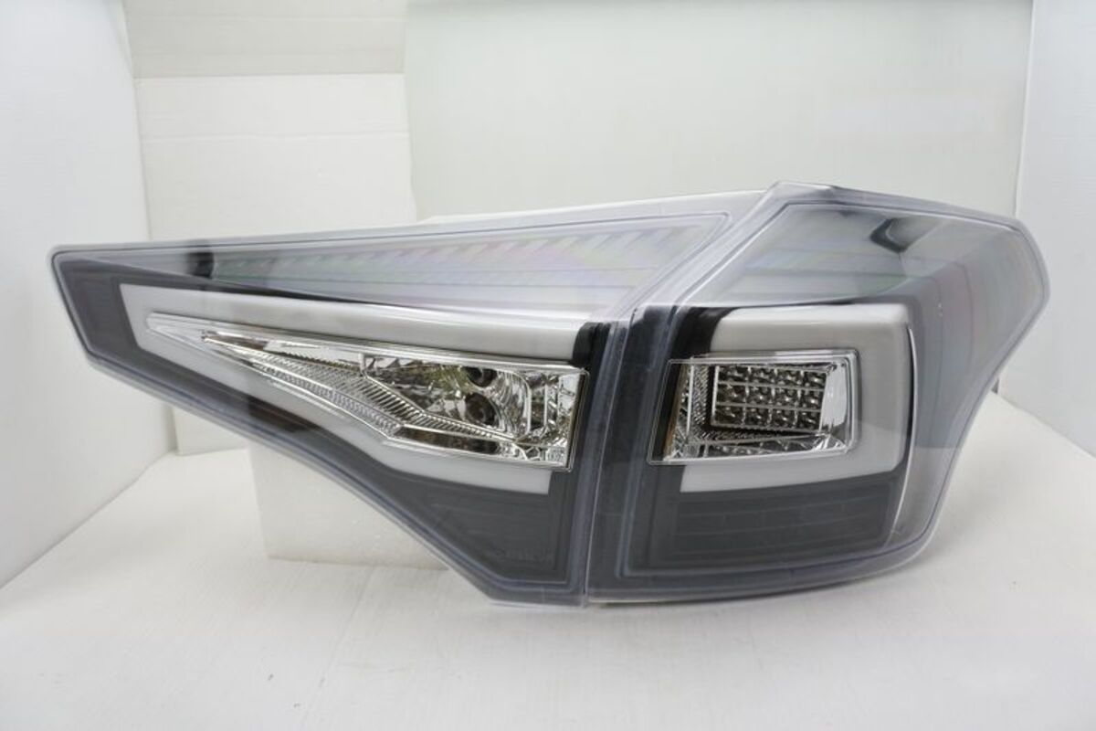 2013-2016 RAV 4 LED光柱白導光 黑底透明殼  尾燈 LED方向燈 停產