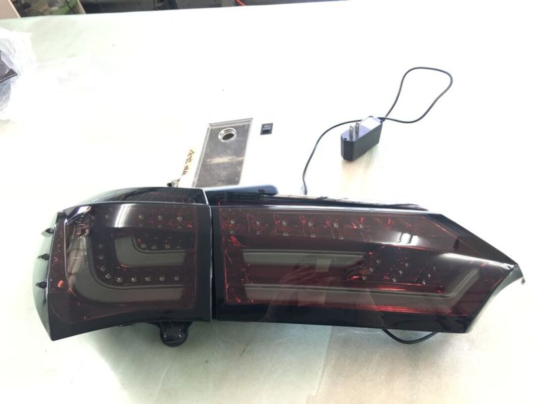 2013/11-2019/03 ALTIS 11代 11.5代 全LED光柱 墨紅殼白導光 尾燈 序列式方向燈