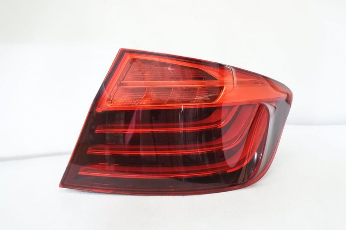 2013/09-2016 F10 LCI LED 原廠型外側 尾燈 歐洲件