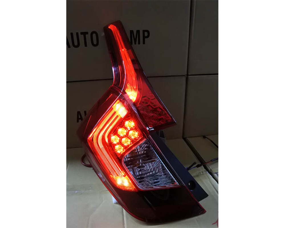 2014/10-2021/08 FIT LED光柱 日規樣式 晶鑽紅白 尾燈 (缺貨)