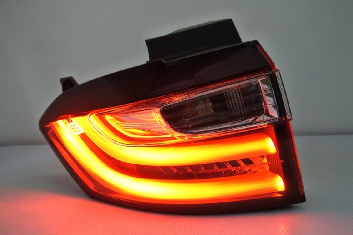 2015/06-2021/02 ODYSSEY LED原廠型全紅 外側 尾燈
