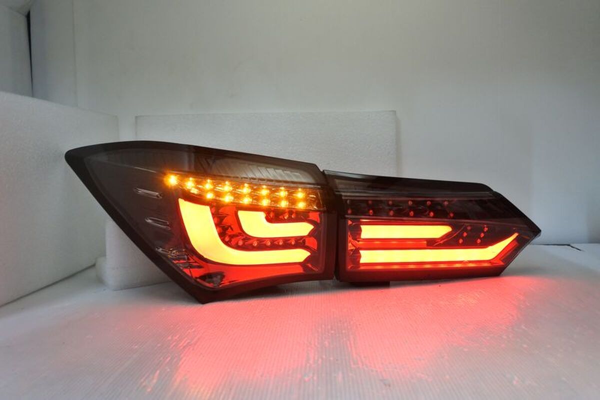 2016/11-2019/03 ALTIS 11.5代 全LED光柱 黑底透明殼白導光 尾燈 序列式方向燈