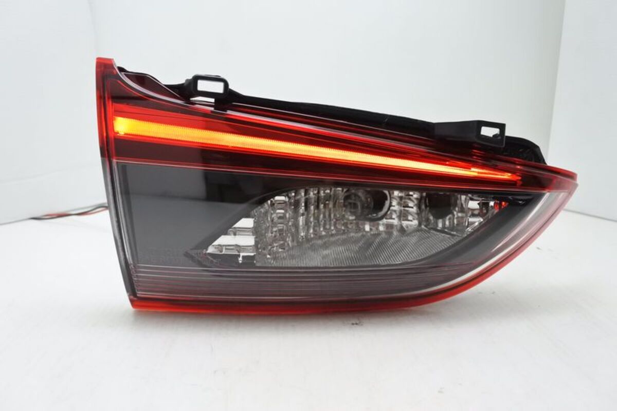 2015/04-2019/03 MAZDA 6 原廠型 導光 倒車燈 內側 尾燈