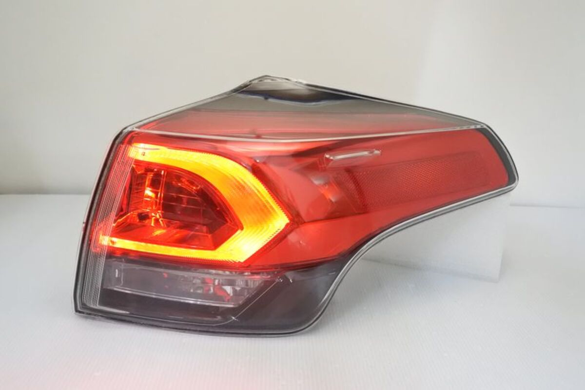 2016-2018 RAV4 原廠型光條 外側 尾燈