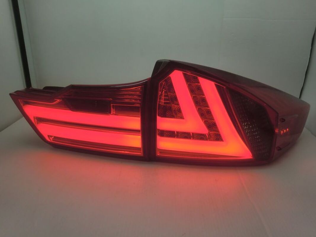 2014-2020 CITY 升級LEXUS款式 LED兩條光柱 紅黑 尾燈