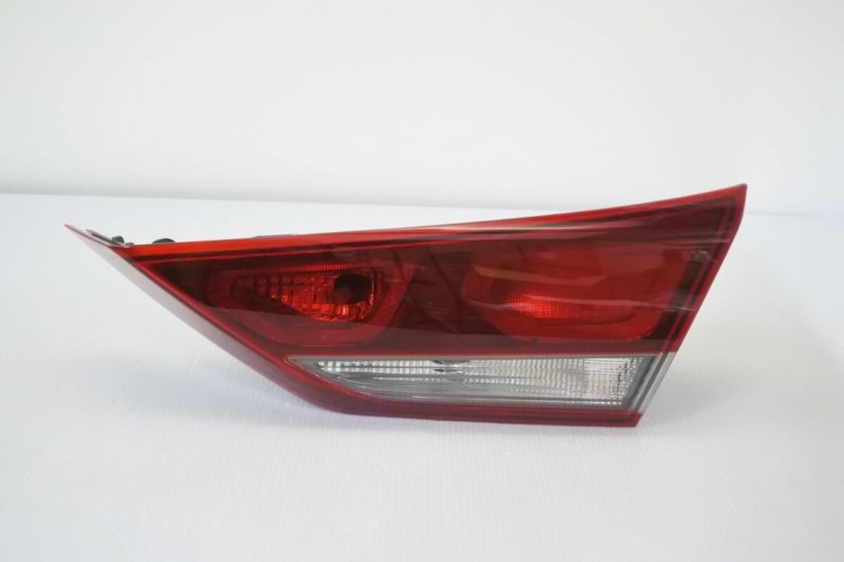 2017/03-2019/06 SUPER ELANTRA 正廠 內側 尾燈 倒車燈