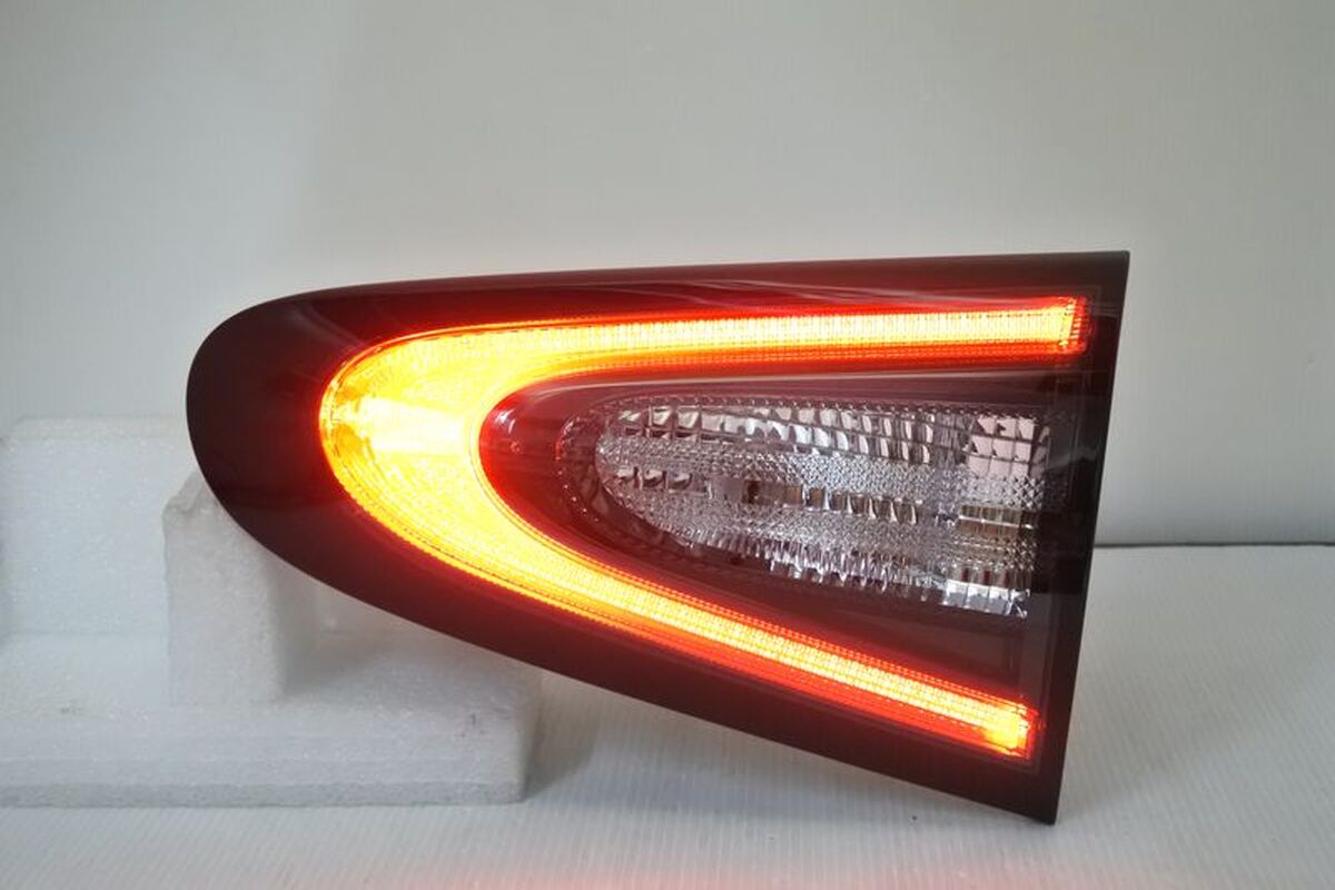 18- SIENTA 原廠黑框 LED光條 倒車燈