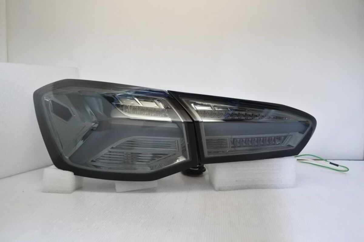 2019/02-2023/01 FOCUS MK4 類小牛款 LED光柱淡黑 尾燈 序列式方向燈