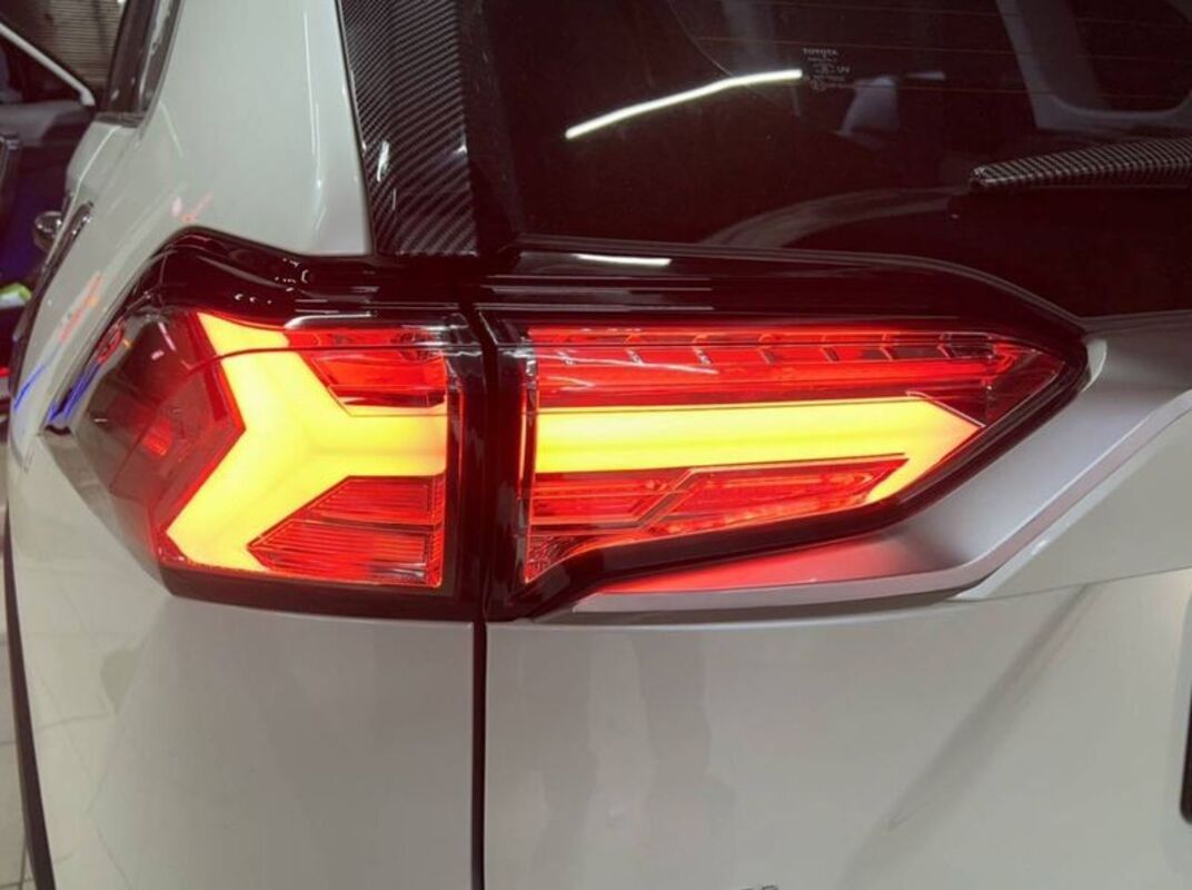 2019-2021 RAV4 5代 類小牛款 LED光柱紅白尾燈