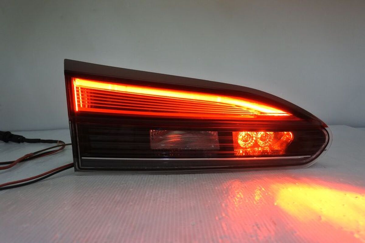 2020-COROLLA CROSS 原廠型LED光條 後霧燈 內側 尾燈