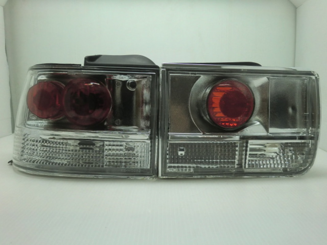 1992-1993  ACCORD 雅哥 K5 晶鑽紅心圓 尾燈 缺貨