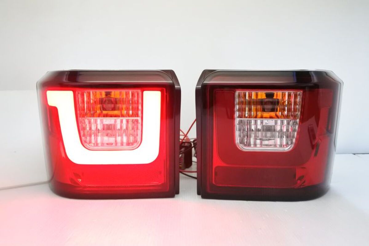 1993-2004 T4 LED U型光柱 晶鑽紅白尾燈