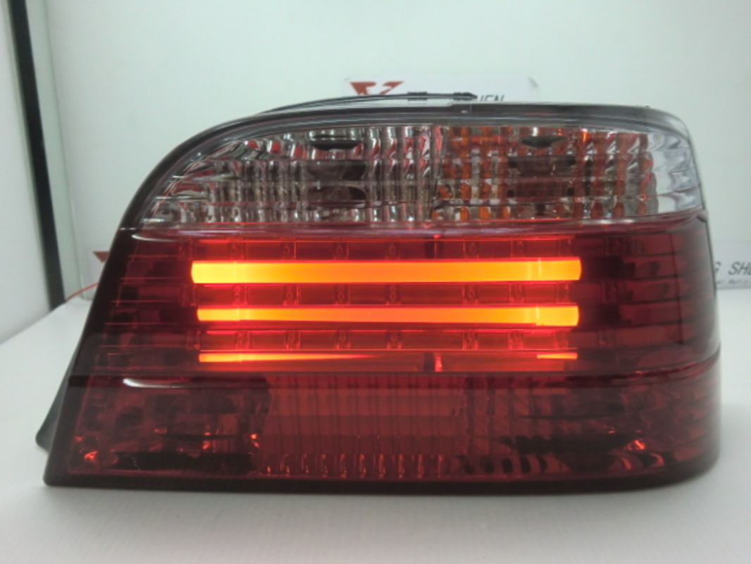 1995-2002 E38 LED光柱 晶鑽紅白 尾燈