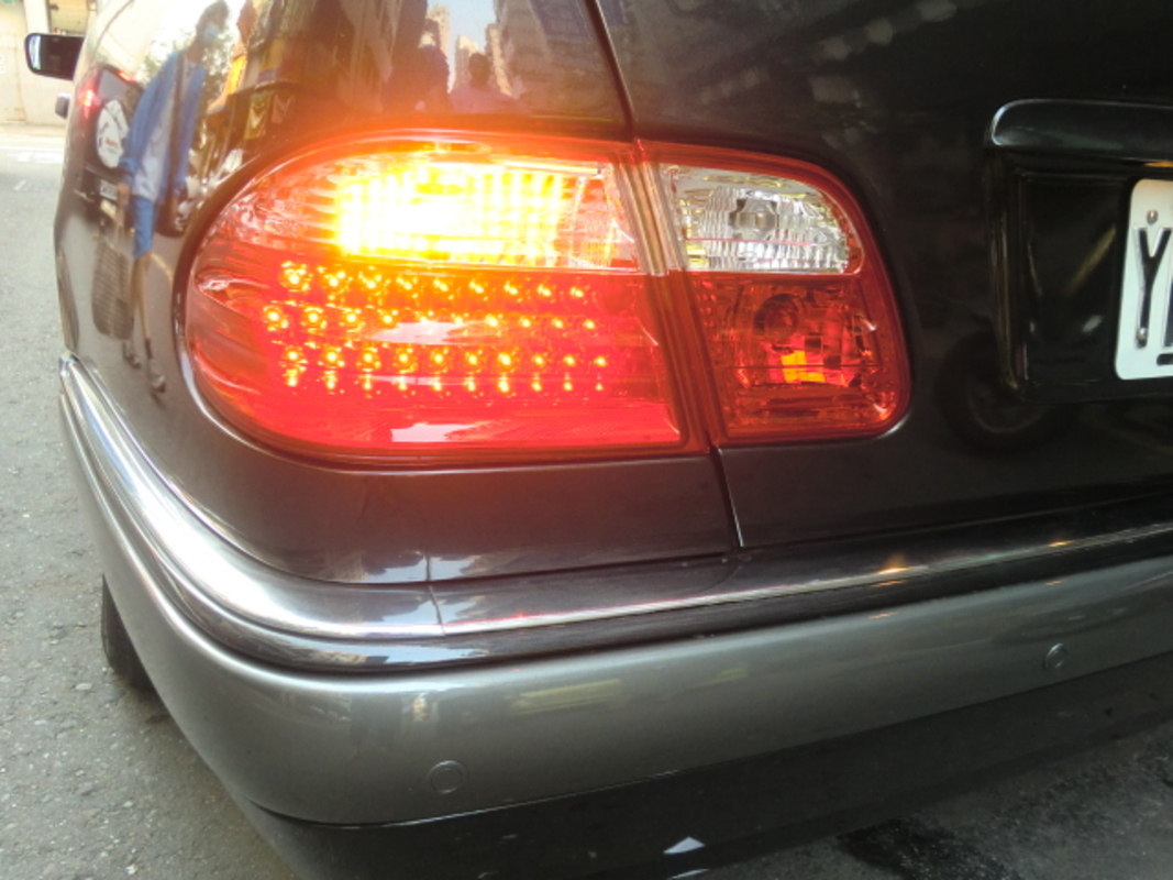 1995-2002/04 W210 E-CLASS LED晶鑽紅白 尾燈 (缺貨)