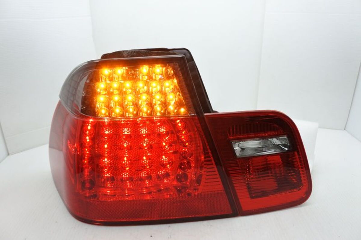 1998-2001 E46 4門 LED 晶鑽紅黑 尾燈 LED方向燈