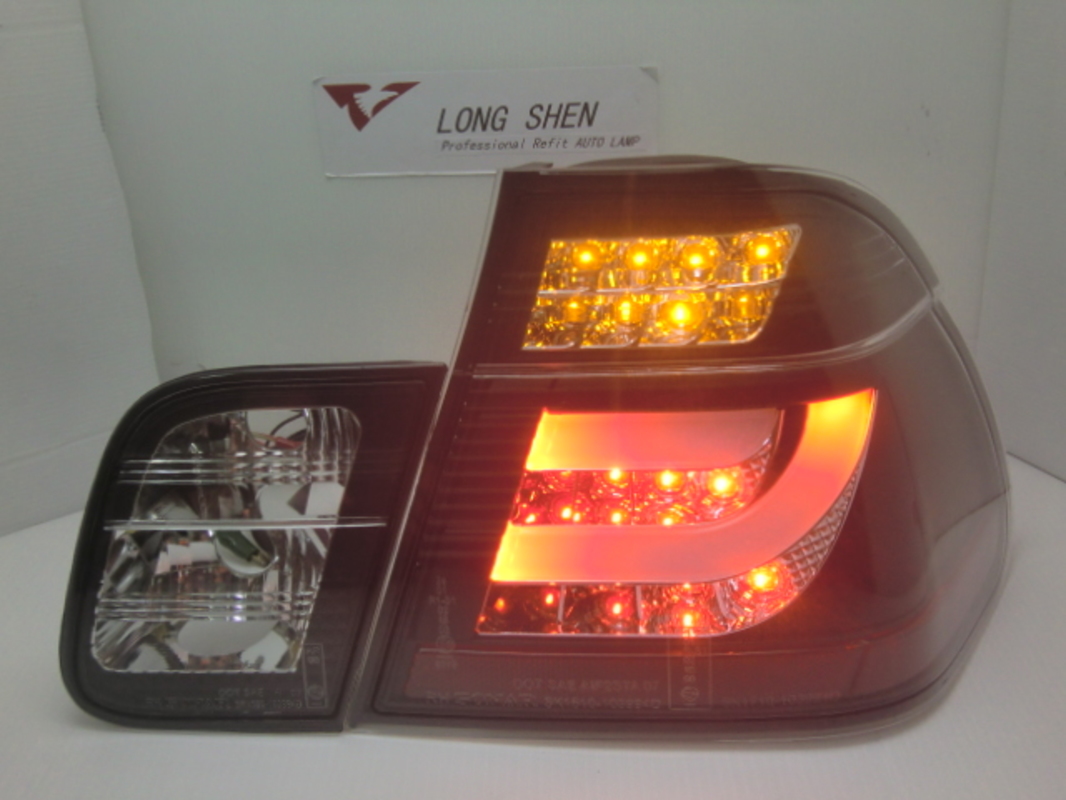 1998-2001 E46 4門 LED光柱 黑底透明殼 尾燈 LED方向燈