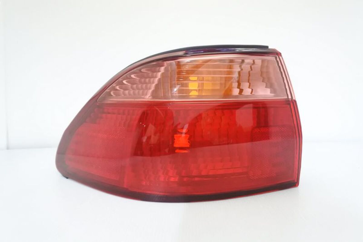 1998-2000 ACCORD K9 雅哥 原廠型粉紅紅 外側 尾燈
